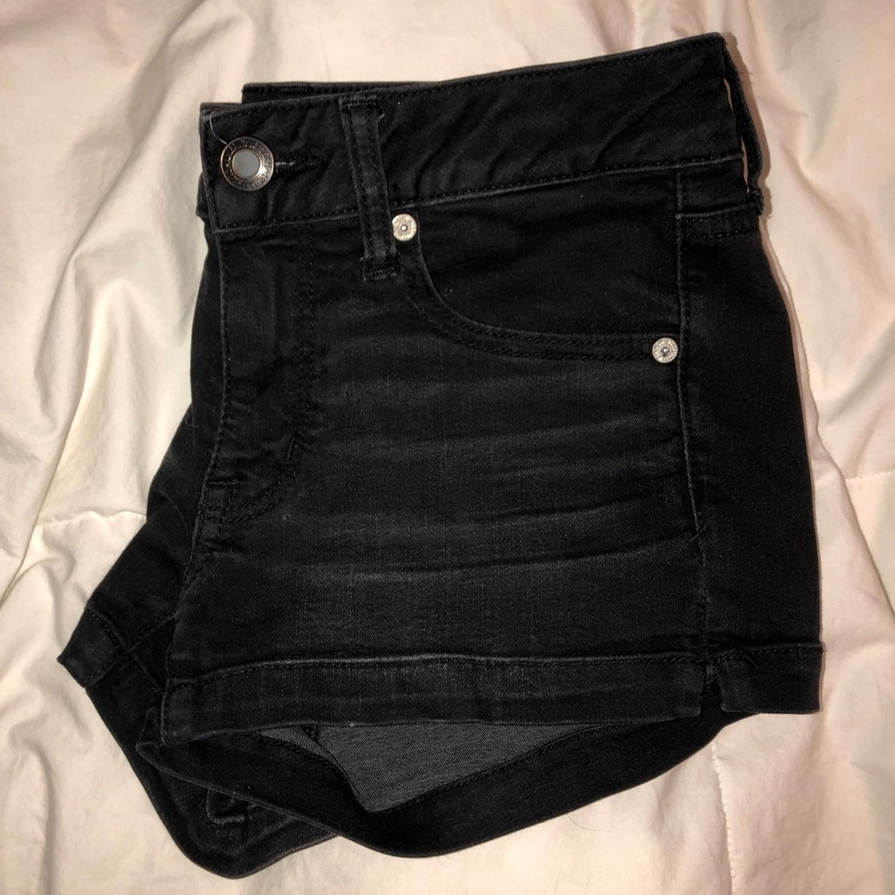American Eagle black shorts